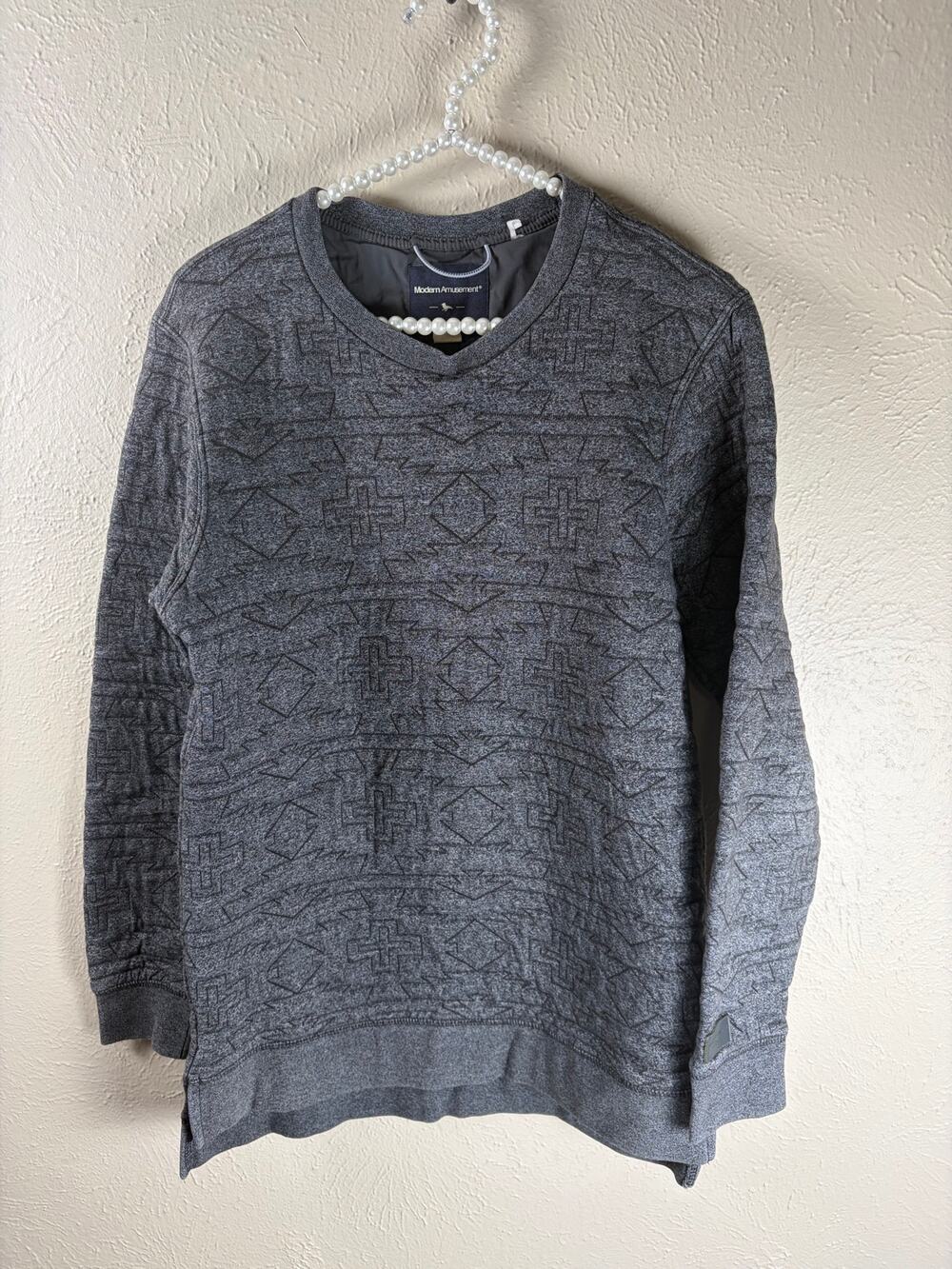 Modern Amusement Quilted Sweatshirt Mens Size Medium Gray Streetwear Preppy Top
